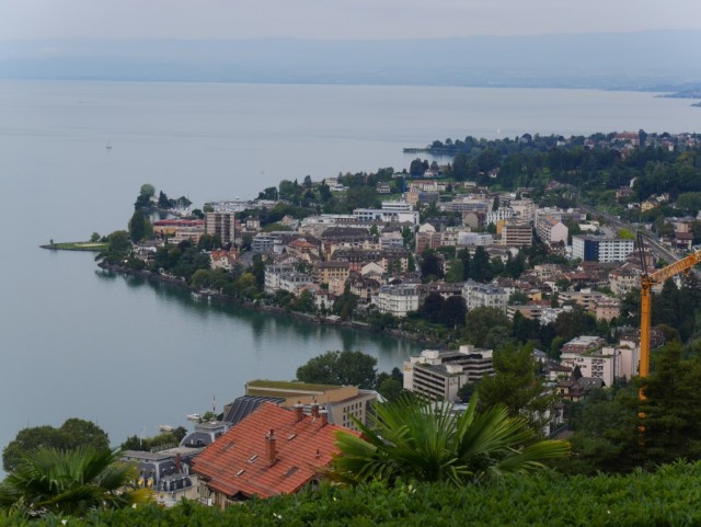 Montreaux Geneva järven pohjoispuolella.