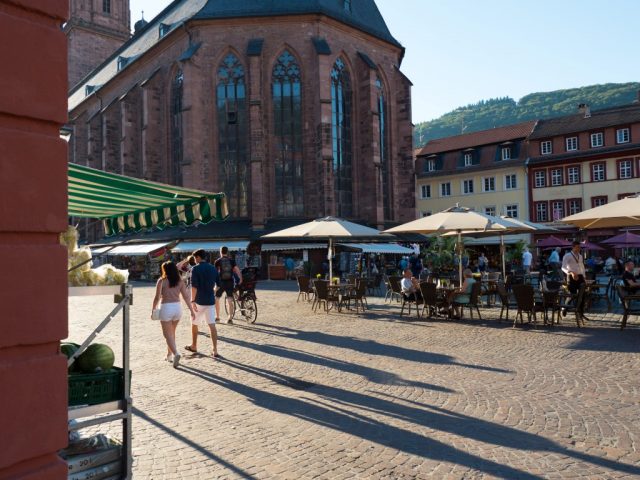 Kuppiloita on Heidelbergin kujilla silmänkantamattomiin.